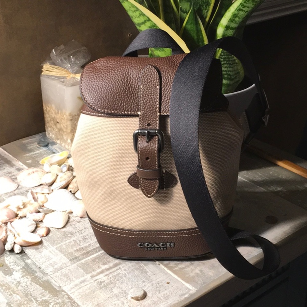 Coach Hudson Small Backpack Crossbody Unisex Canvas/Leather EUC - Picture 4 of 8